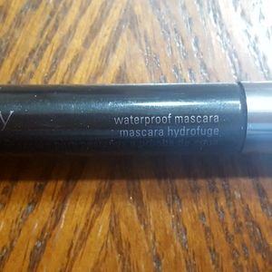 SOLD - Mary Kay Waterproof Mascara